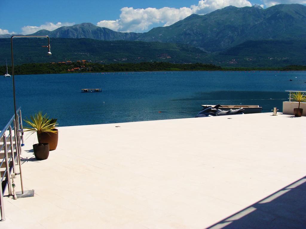 Apartments Monet Tivat Exteriör bild