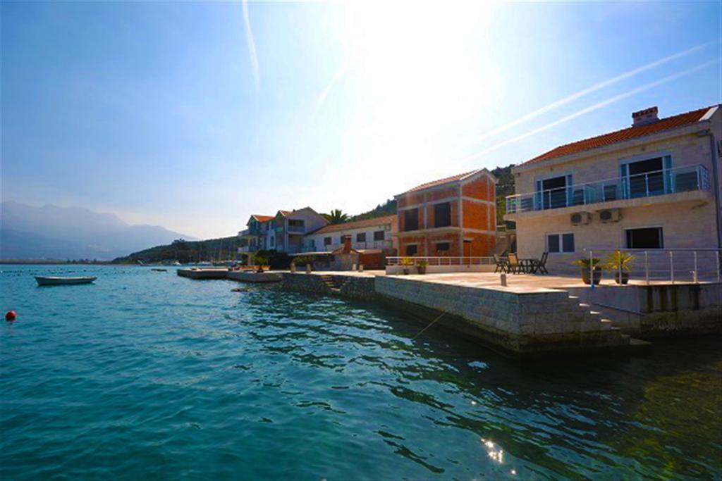 Apartments Monet Tivat Exteriör bild